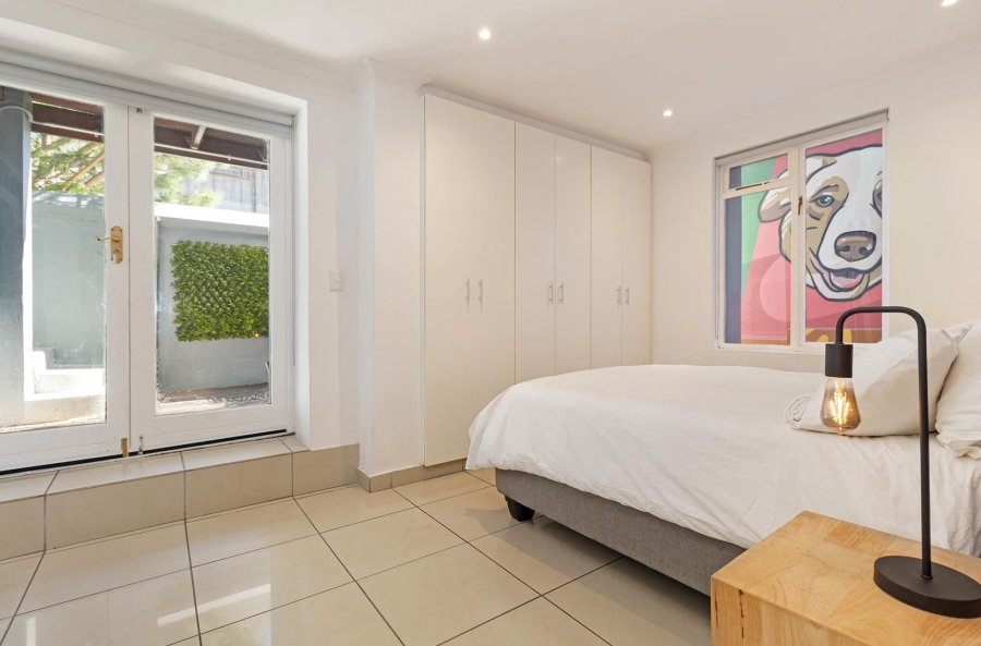 To Let 2 Bedroom Property for Rent in Sea Point Western Cape